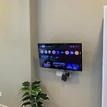 Yourhome Saigon Apartment - Zenity D1